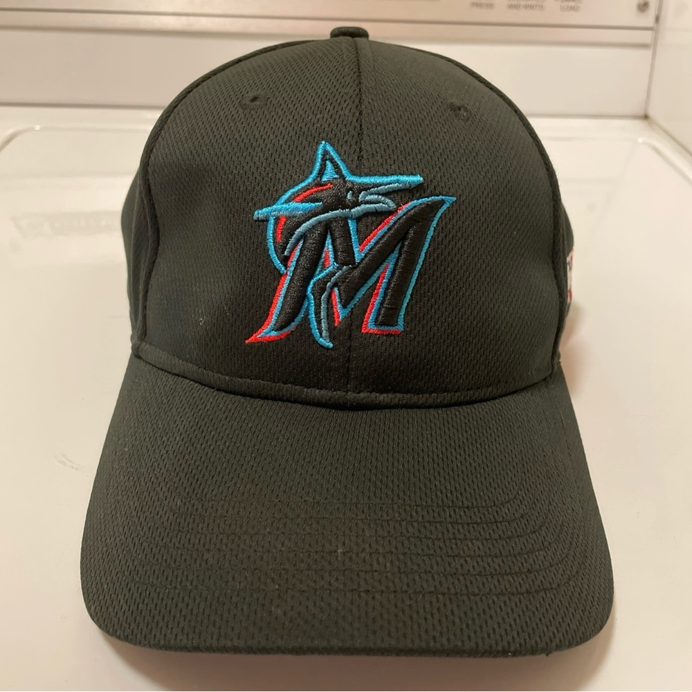 Miami Marlins MLB OC Sports Black Logo Hat Cap Adult Mens Adjustable Strap Back